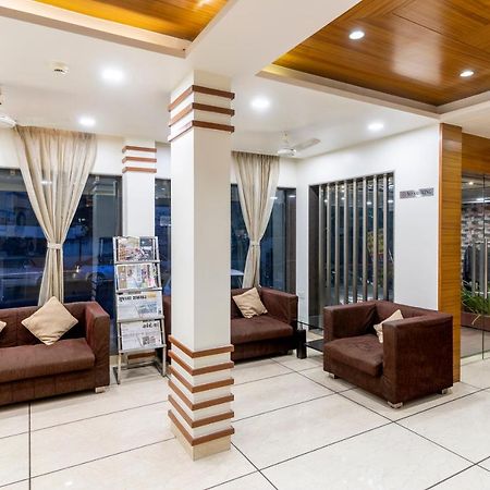 Hotel Ashish Ahmedabad Eksteriør billede