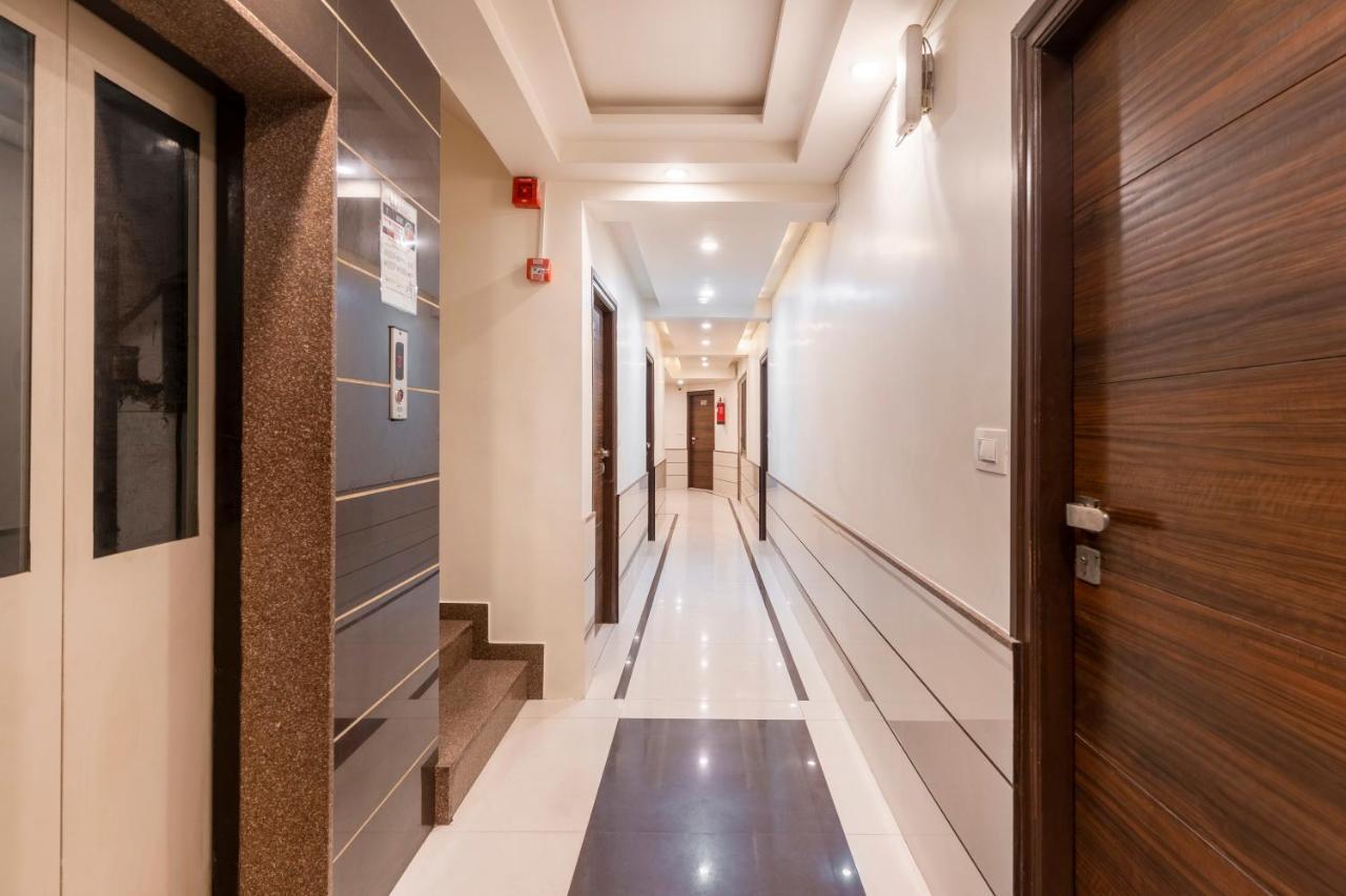 Hotel Ashish Ahmedabad Eksteriør billede