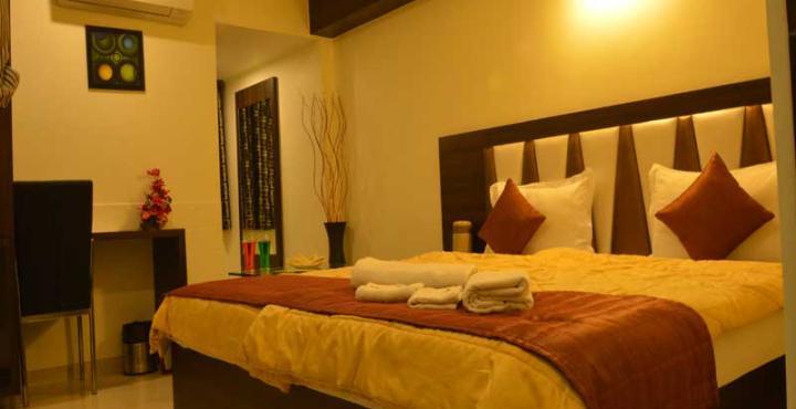 Hotel Ashish Ahmedabad Eksteriør billede
