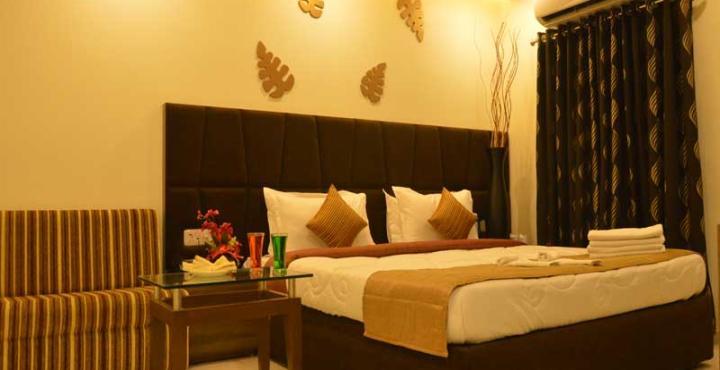 Hotel Ashish Ahmedabad Eksteriør billede
