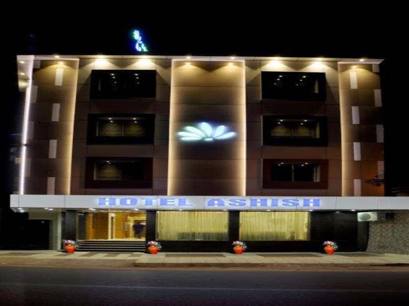 Hotel Ashish Ahmedabad Eksteriør billede